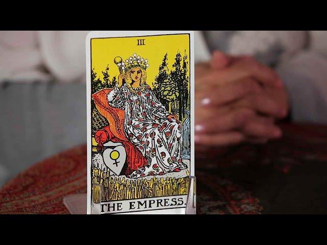 How to Read the Empress Card | Tarot Cards