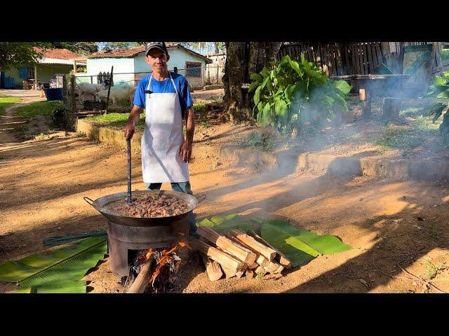 A PRODUÇÃO DE CARNE NA LATA E LINGUIÇA CASEIRA DE PORCO