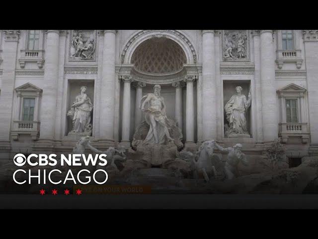 Trevi Fountain reopens