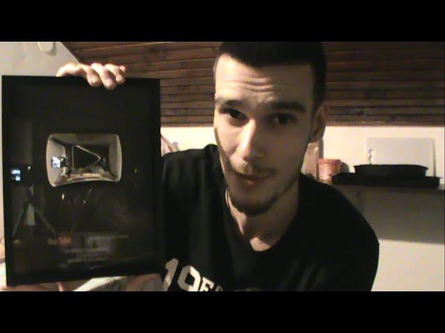 TheExtremeUndead 100 000 Subscribers YouTube Award Unboxing