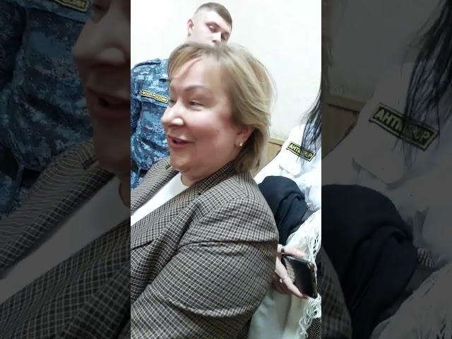 Ростовский областной суд, 100 человек не пустили в открытое суд. заседание, 11.10.23