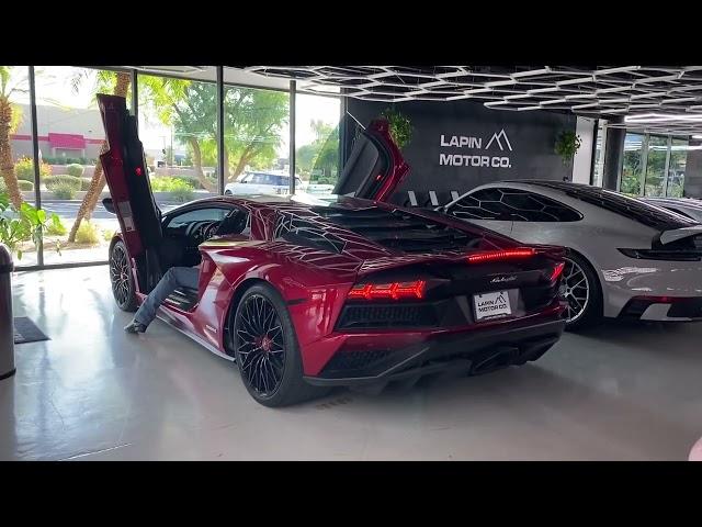 Lamborghini Aventador S *Cold Start*