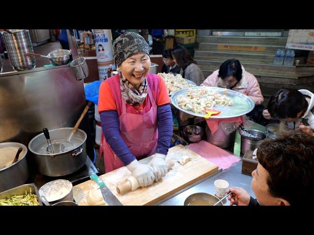 넷플릭스 다큐의 주인공! 독자들을 감동시킨 칼국수 아줌마! /The Famous noodle Chef in Korea