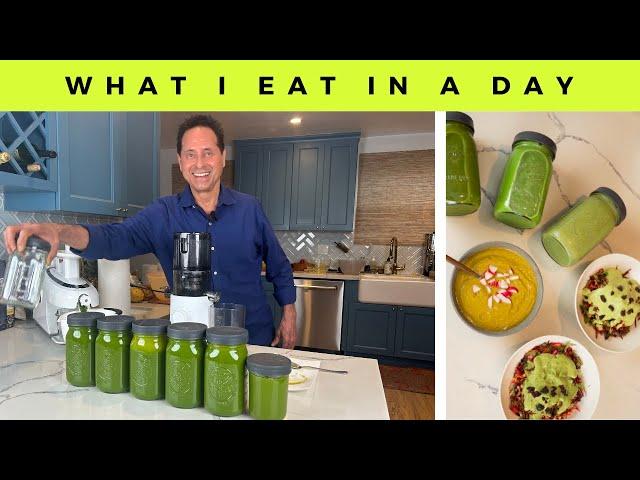 What LOU CORONA Eats In A Day (50+ years raw vegan)