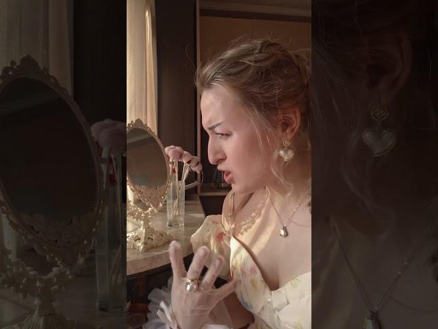 Он был противный, очень грубый, просто злой...