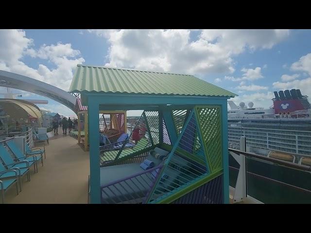 pool deck Utopia of the Seas