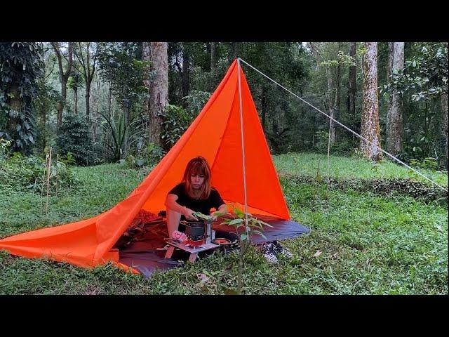 SOLO CAMPING IN THE JUNGLE - RELAXING IN THE FLYSHEET WITH THE SATISFYING SOUND OF NATURE - ASMR