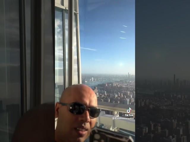 #world’s #tallest #outside #glass #elevator #NYC #beautiful #view #all #the #way #up #so #cool #outs