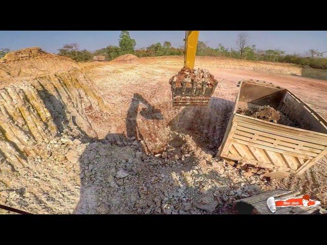 ขับรถแม็คโคร CAT ตักดินใส่รถบรรทุกสิบล้อ มุมมองคนขับ | แบคโฮ | รถขุด | excavator