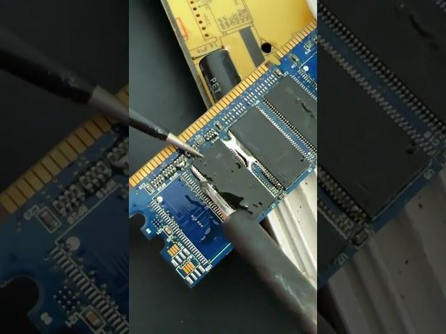 No need for hot air gun, electric soldering iron to remove SMD components #Solderwire #rosincore