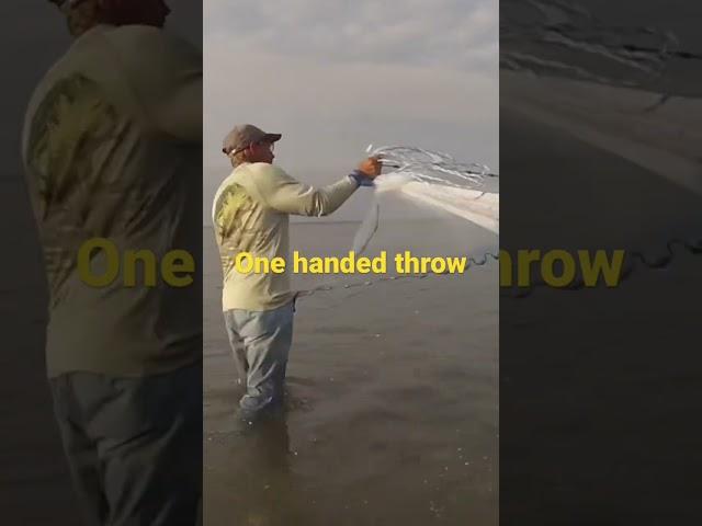 Throw a cast net with one hand