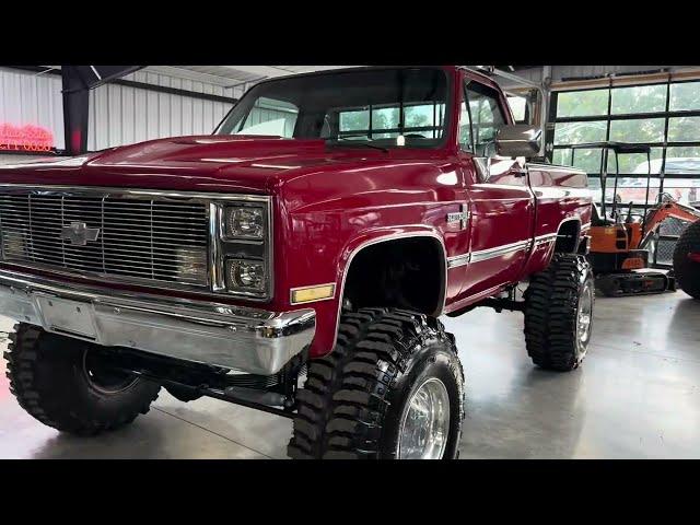 Updated video on this short bed Chevy Squarebody project and crew cab 3+3 truck work in progress