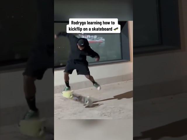 Rodrygo is learning how to skateboard  (via @rodrygogoes/TT) #shorts