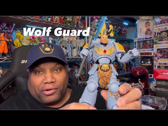 Wolf Guard Space Wolves Warhammer 40,000 McFarlane Toys Unboxing & Review