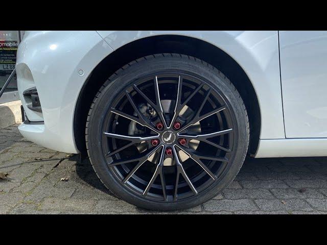 Renault Zoe mit Barracuda Project 3.0 in 8,5x18 ET40 und 215/40R18 Reifen + Racing Bolts