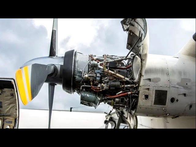 Great OLD PROPELLER Airplane Engines Cold Starting up and Heavy Sound 8