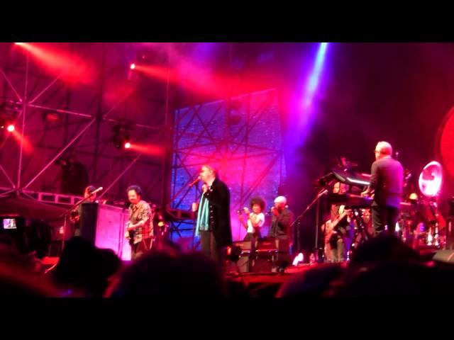 TOTO HUMAN NATURE LIVE @ VILLAFRANCA 17.07.2011.mp4