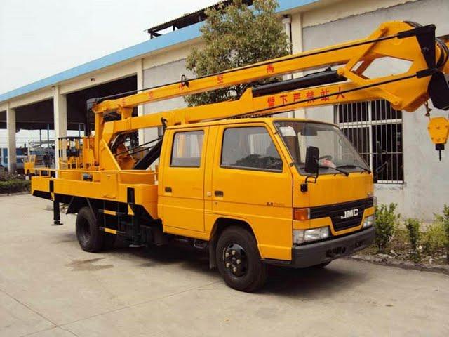 JMC BUCKET TRUCK Operation demo (2020)