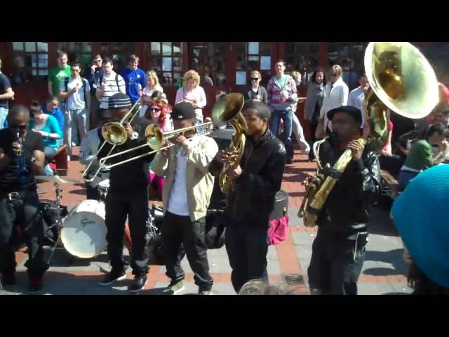 Hypnotic Brass Ensemble - War - UL Courtyard