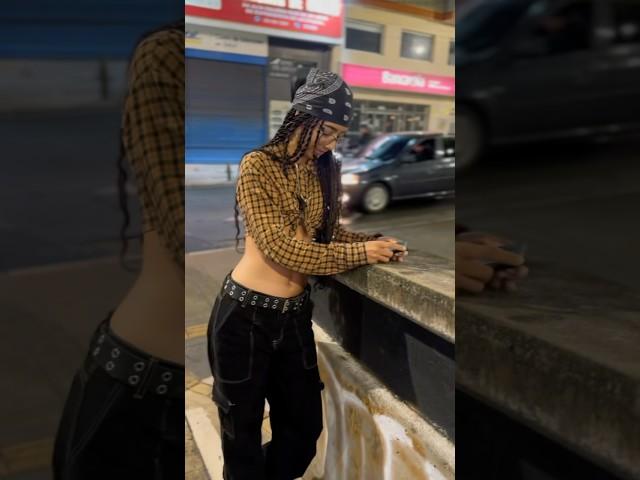 La solprendio con serenata mientras esperaba a su novio #fyp  #viralvideo #parati #shorts #explore