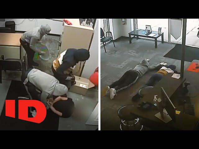 "It Doesn't Get Any More Real Than That" Violent Thieves Attempt Robbery | Crimes Gone Viral