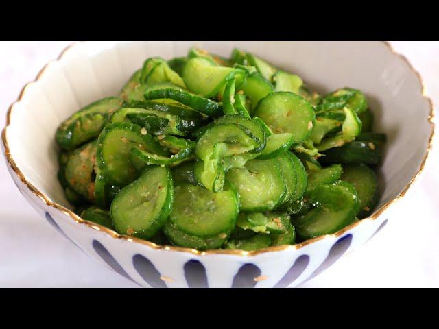 Korean temple style pan-cooked cucumbers (Oi-bokkeum: 오이볶음)