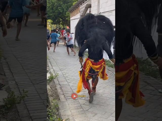 Barongan ngamuk ngejar orang #shorts #baronganblora