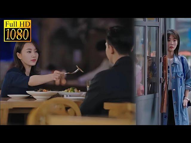 Sly girl asks doctor to have dinner, Rong is jealous and follows them