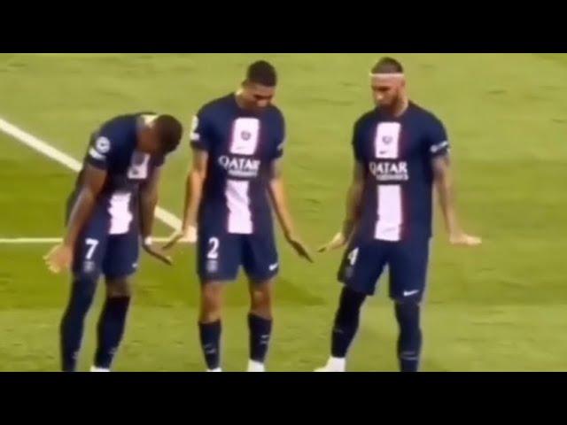 Mbappe & Hakimi & Ramos celebrating goal vs Strasbourg