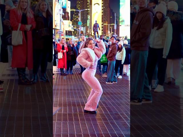 The way they all just joined in the dance  wait for it!