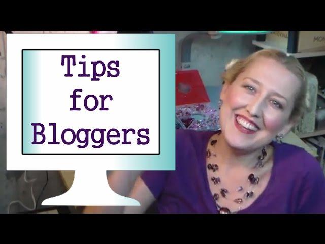 Lindsay Vlogs about Blogging {Art Marketing Series}