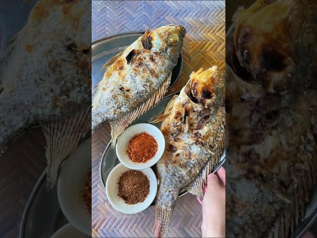 Would you like eating full spicy fry fish #yummyfood #fry fish #eatingfood #shorts #seafoodrecipes