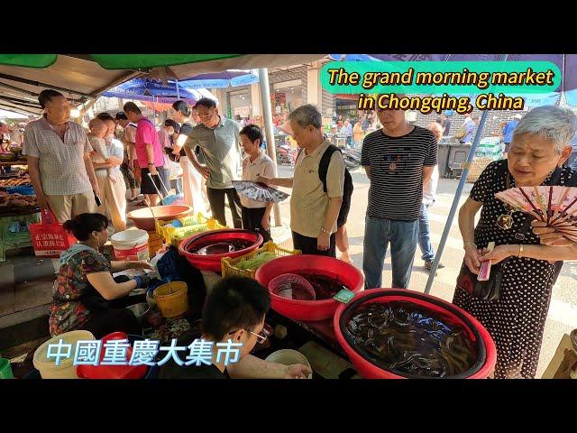 Strange fast food on the streets of China, eaten by thousands of people/Chongqing market/4k