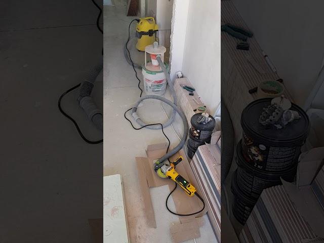 DeWalt DWE 4357 глюк пылесоса.
