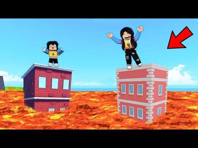 SOBREVIVO al  TSUNAMI de LAVA EXTREMO con mi hermanita en roblox | paolazgames