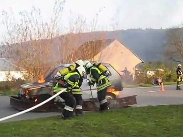 Autobrand (Feuerwehrübung)