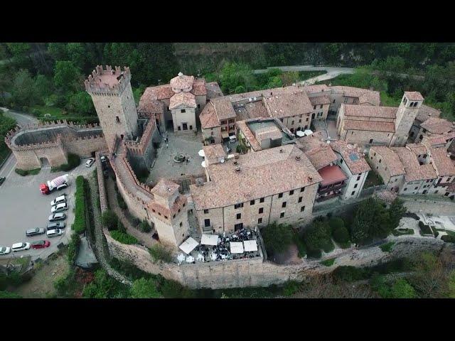 CASTELLO e BORGO MEDIEVALE DI VIGOLENO - Borghi d'Italia