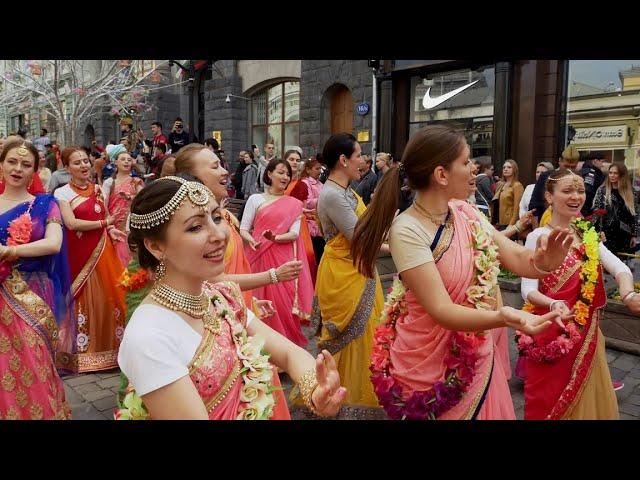 Hare Krishna kirtan - best kirtan hare krishna bhajan - kirtan song - iskcon kirtan