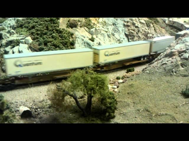 Santa Fe FP45 athearn model trains