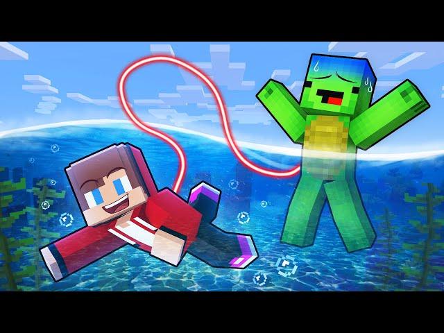 Mikey and JJ Share ONE LIFE in Minecraft (Maizen)