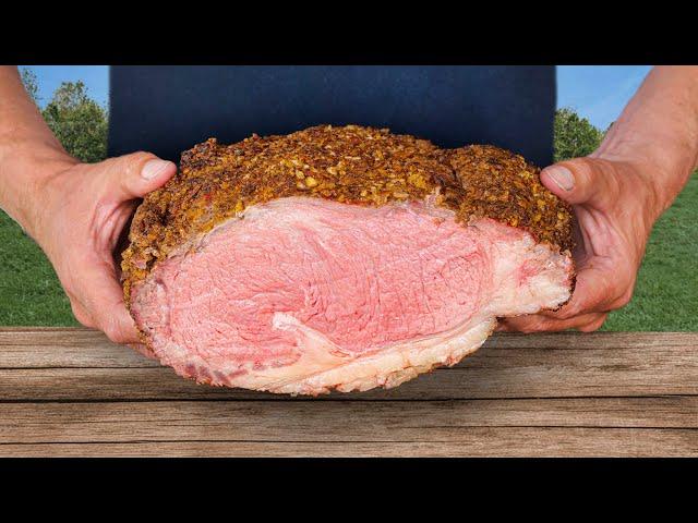 How to smoke a delicious Strip Loin Roast on the BBQ with amazing Crust