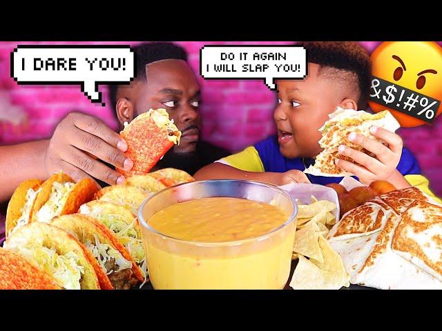 BOY HITS HIS DAD BECAUSE OF THIS! CHEESY TAKIS TACO MUKPRANK! (TACO BELL MUKBANG) | BEAST & JUJU