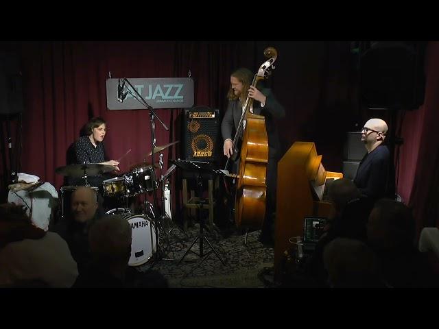 Technically Acceptable - Eva Klesse Trio feat. Andreas Lang & Ethan Iverson