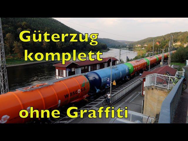 ein komplett schmierfreier Güterzug in Königstein an der Elbe, ein seltenes  Bild