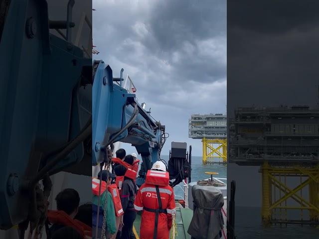Abonden ship drill at sea#offshore_oil_rigs