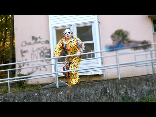 Scary Clown Attacks in Creepy Abandoned Building - WeeeClown Around