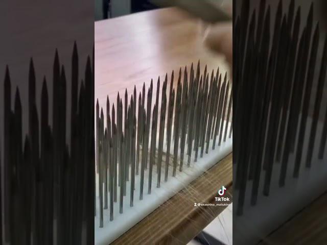 На игольчатой карде можно смешать любое кол-во тонов волос, чтобы добиться 100% совпадения #shorts
