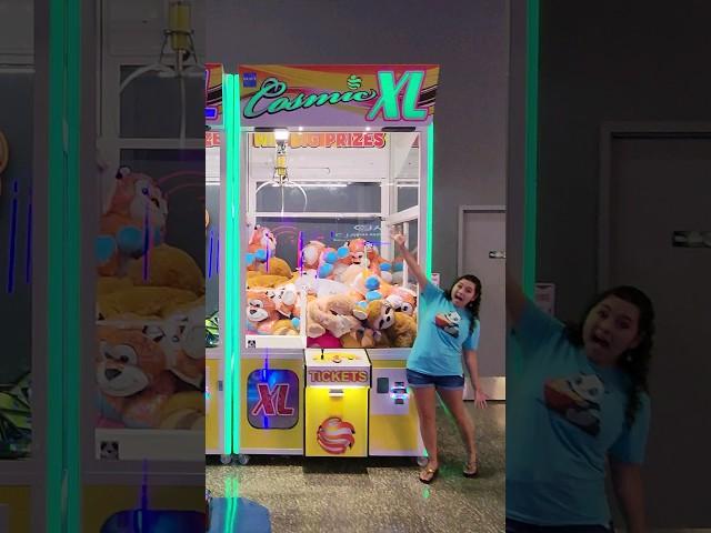 Is this Cheating? #arcade #clawmachine #cheating