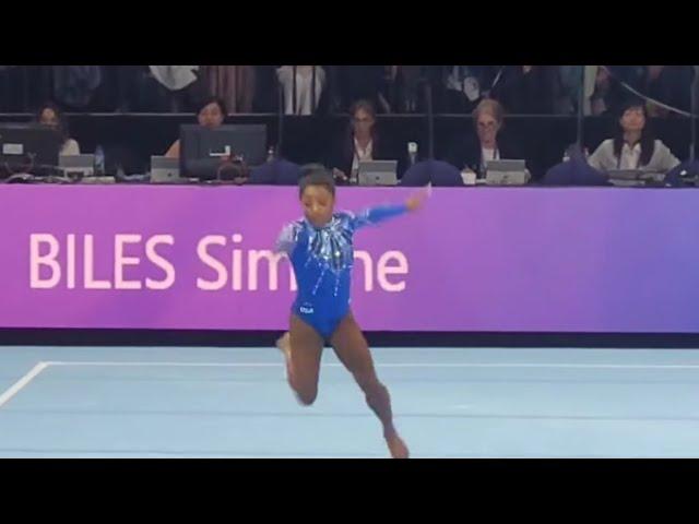 Simone Biles (USA) stumbles on Floor (Funny ) All-around GOLD  - World Championships 2023