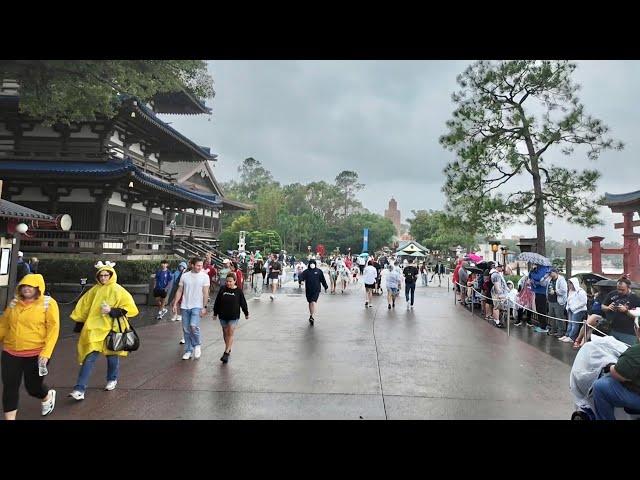 The Dreary Opening Day Of EPCOT Festival Of The Holidays - Disney Christmas Food / Figment Sweaters